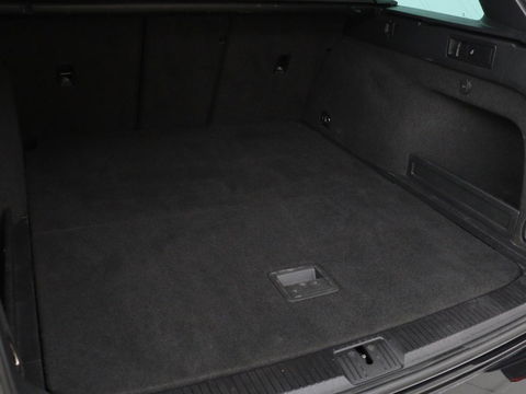 Volkswagen Passat 1.4 TSI R Line | Trekhaak | 360 camera | Stoelverwarming | Leder/Alcantara | Carplay | Adaptive cruise | Navigatie | Full LED | Virtual Cockpit