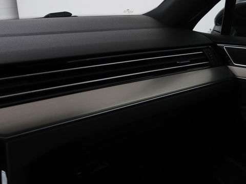Volkswagen Passat 1.4 TSI R Line | Trekhaak | 360 camera | Stoelverwarming | Leder/Alcantara | Carplay | Adaptive cruise | Navigatie | Full LED | Virtual Cockpit