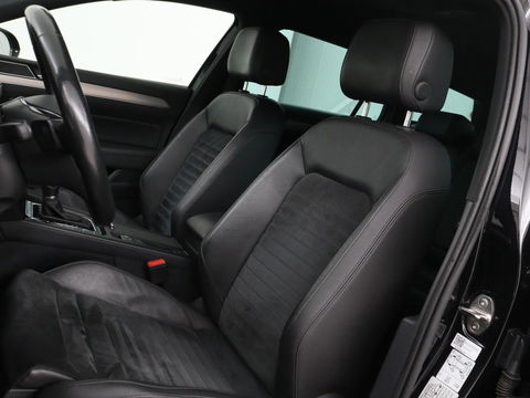 Volkswagen Passat 1.4 TSI R Line | Trekhaak | 360 camera | Stoelverwarming | Leder/Alcantara | Carplay | Adaptive cruise | Navigatie | Full LED | Virtual Cockpit