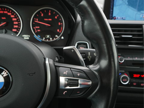 BMW 2 Serie Coupé 220d High Executive Aut. *FULL-LEATHER | XENON | NAVI-FULLMAP | HIFI-SOUND | SPORT-SEATS | KEYLESS | ECC | PDC | CRUISE | 17''ALU*