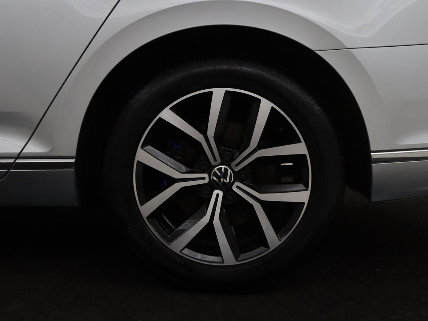Volkswagen Passat 1.4 TSI PHEV GTE | Stoelverwarming | Trekhaak | Camera | Carplay | Massage | Matrix LED | Adaptive cruise | Navigatie