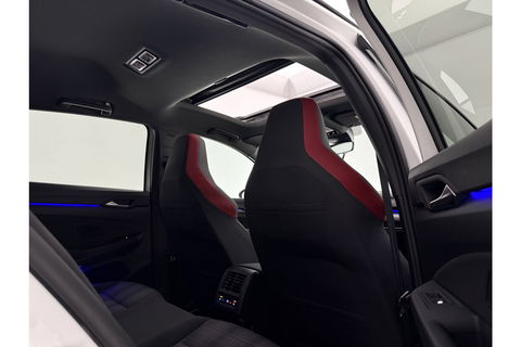 Volkswagen Golf 2.0 TSI GTI 245PK Pano | Harman-Kardon Audio | IQ | Sfeer LED Carplay Camera Head-up Virtual Clima Cruise Navi PDC 18''LMV