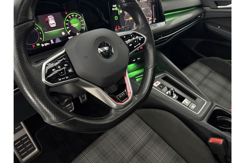 Volkswagen Golf 2.0 TSI GTI 245PK Pano | Harman-Kardon Audio | IQ | Sfeer LED Carplay Camera Head-up Virtual Clima Cruise Navi PDC 18''LMV