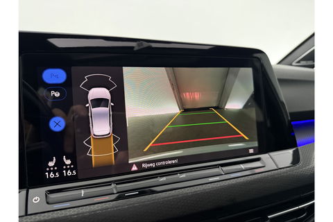Volkswagen Golf 2.0 TSI GTI 245PK Pano | Harman-Kardon Audio | IQ | Sfeer LED Carplay Camera Head-up Virtual Clima Cruise Navi PDC 18''LMV