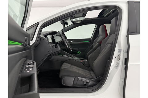 Volkswagen Golf 2.0 TSI GTI 245PK Pano | Harman-Kardon Audio | IQ | Sfeer LED Carplay Camera Head-up Virtual Clima Cruise Navi PDC 18''LMV