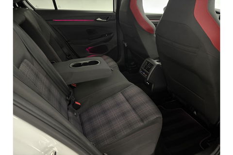 Volkswagen Golf 2.0 TSI GTI 245PK Pano | Harman-Kardon Audio | IQ | Sfeer LED Carplay Camera Head-up Virtual Clima Cruise Navi PDC 18''LMV