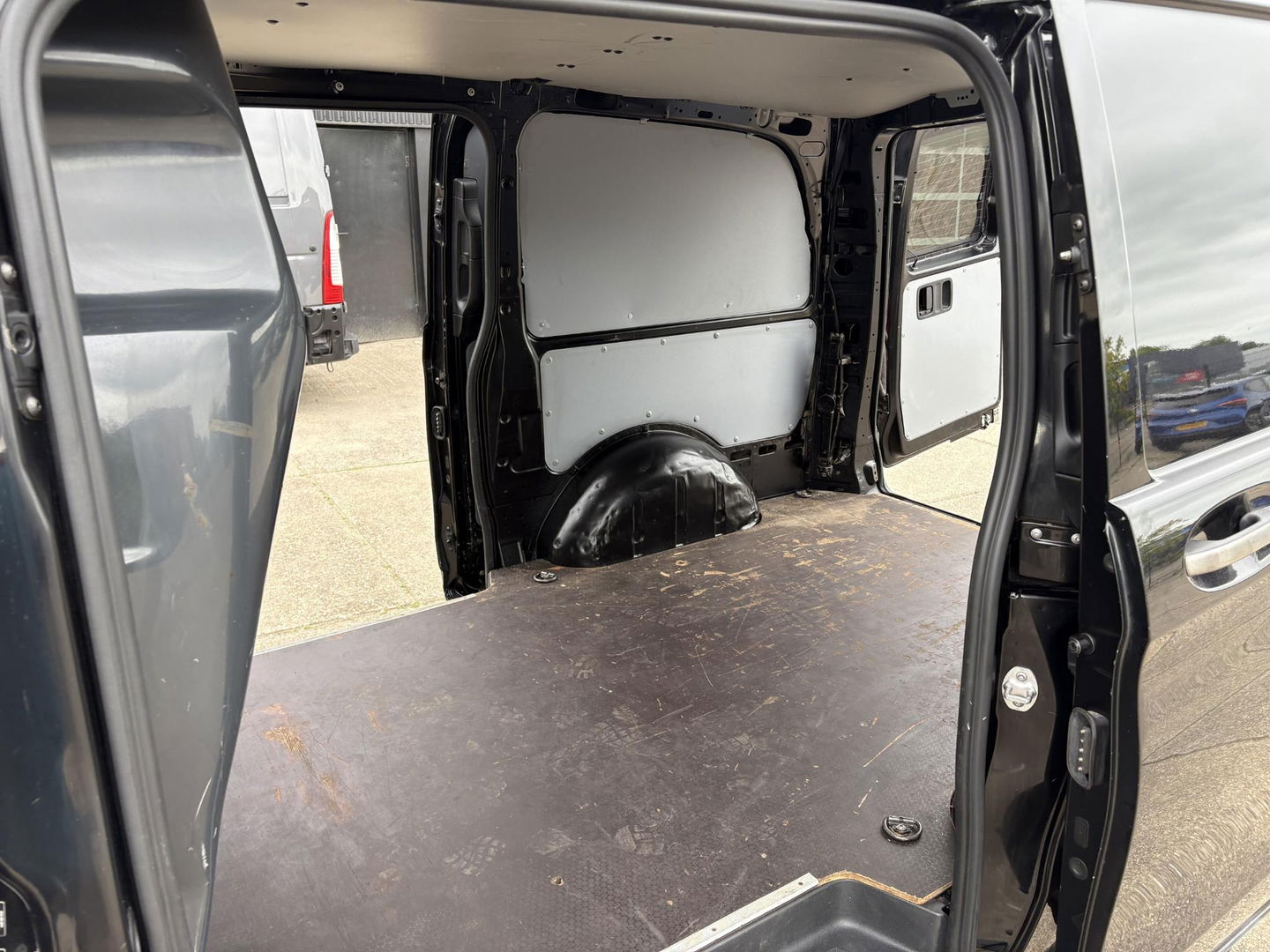 Mercedes-Benz Vito 119 CDI Lang | LED | 2x SCHUIF | LEDER |
