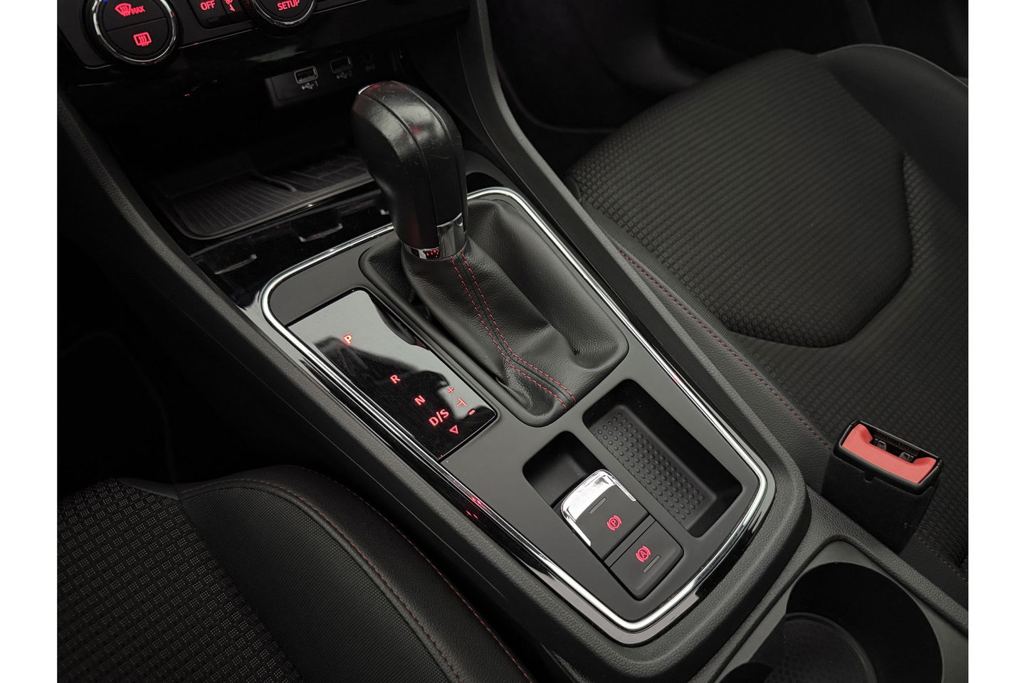 SEAT Leon 2.0 191PK TSI FR Pano Sfeer LED Virtual Carplay Camera Clima Cruise Navi PDC 18''LMV