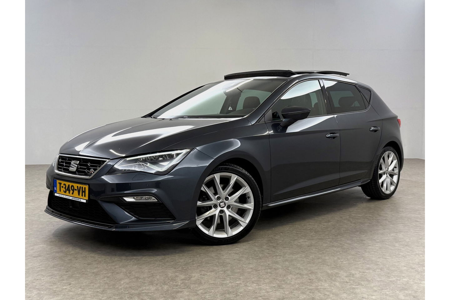 SEAT Leon 2.0 191PK TSI FR Pano Sfeer LED Virtual Carplay Camera Clima Cruise Navi PDC 18''LMV