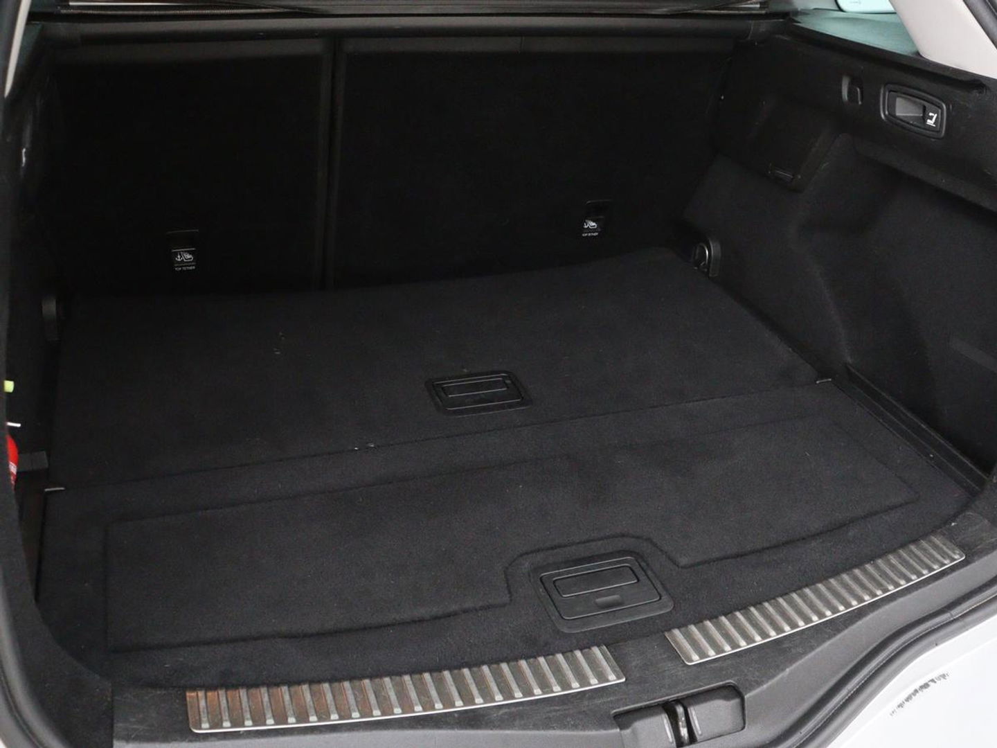Renault Mégane 1.3 TCe Bose | Trekhaak | Camera | Carplay | Keyless | Navigatie | Climate control | Bose Sound | Park Assist | Half leder
