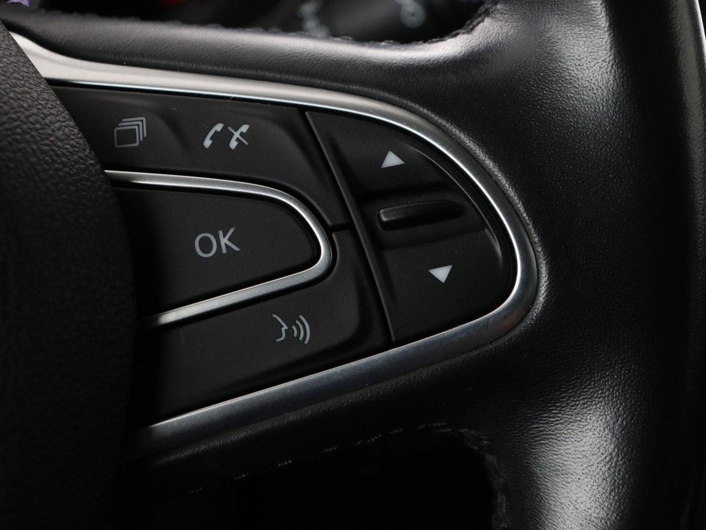 Renault Mégane 1.3 TCe Bose | Trekhaak | Camera | Carplay | Keyless | Navigatie | Climate control | Bose Sound | Park Assist | Half leder