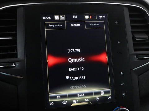 Renault Mégane 1.3 TCe Bose | Trekhaak | Camera | Carplay | Keyless | Navigatie | Climate control | Bose Sound | Park Assist | Half leder