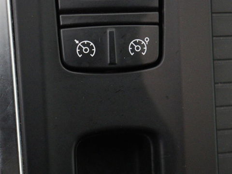 Renault Mégane 1.3 TCe Bose | Trekhaak | Camera | Carplay | Keyless | Navigatie | Climate control | Bose Sound | Park Assist | Half leder