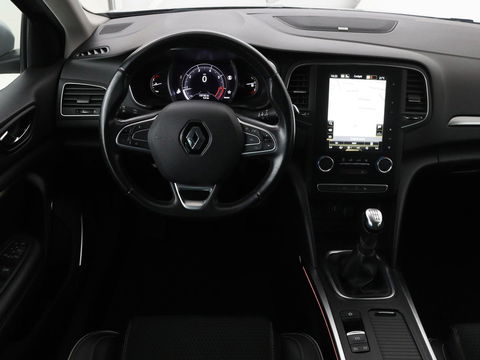 Renault Mégane 1.3 TCe Bose | Trekhaak | Camera | Carplay | Keyless | Navigatie | Climate control | Bose Sound | Park Assist | Half leder