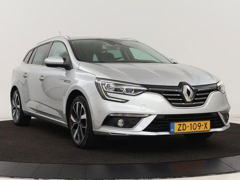 Renault Mégane 1.3 TCe Bose | Trekhaak | Camera | Carplay | Keyless | Navigatie | Climate control | Bose Sound | Park Assist | Half leder