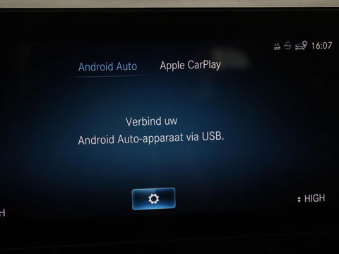 Mercedes-Benz B-Klasse 180 Business Solution Luxury | Leder | Stoelverwarming | Carplay | Sfeerverlichting | Camera | Widescreen | Full LED | Navigatie