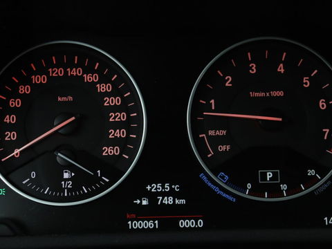 BMW X1 xDrive20i Executive | Sport Line | Adaptive cruise | Camera | Head-Up | Stoelverwarming | Full LED | Sportstoelen | Navigatie | Park Assist | Climate control