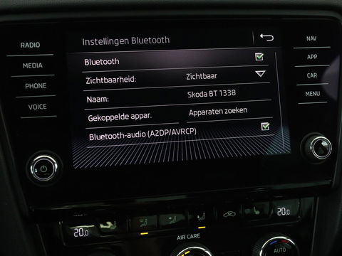 Škoda Octavia 1.0 TSI Ambition | Stoelverwarming | Trekhaak | Half leder | Carplay | Navigatie | Sportstuur | Climate control | Parkeerhulp | Cruise control | Bluetooth