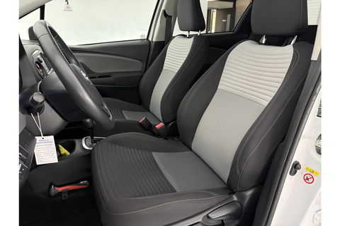 Toyota Yaris 1.5 Hybrid Dynamic LED Camera Clima Cruise Navi 15"LMV