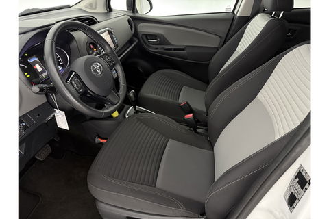 Toyota Yaris 1.5 Hybrid Dynamic LED Camera Clima Cruise Navi 15"LMV