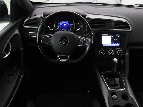 Renault Kadjar 1.3 TCe Black Edition | Stoelverwarming | Carplay | Keyless | Camera | Leder/Alcantara | Full LED | Half leder | Bose Sound | Climate control