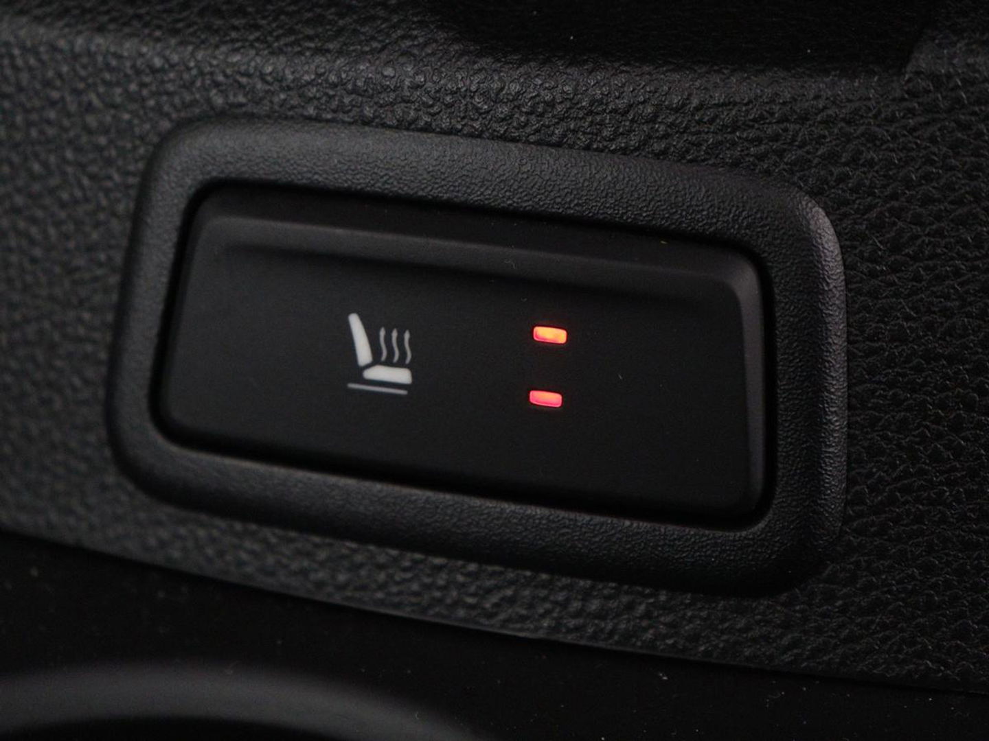 Renault Kadjar 1.3 TCe Black Edition | Stoelverwarming | Carplay | Keyless | Camera | Leder/Alcantara | Full LED | Half leder | Bose Sound | Climate control