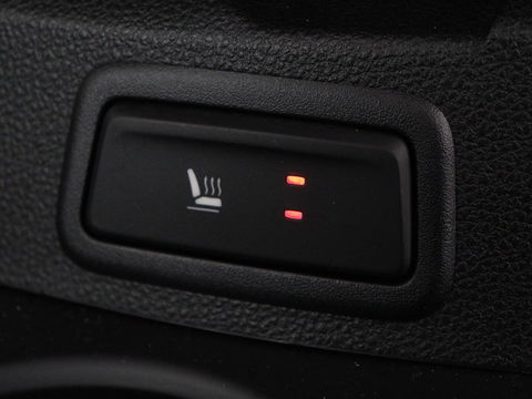 Renault Kadjar 1.3 TCe Black Edition | Stoelverwarming | Carplay | Keyless | Camera | Leder/Alcantara | Full LED | Half leder | Bose Sound | Climate control