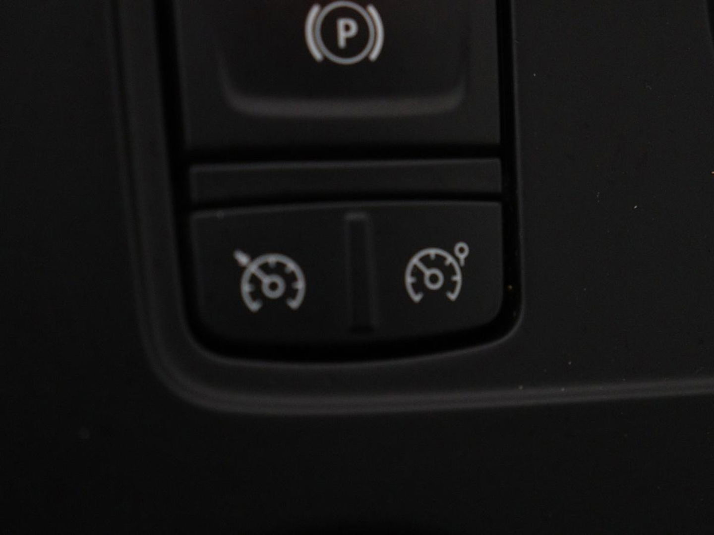 Renault Kadjar 1.3 TCe Black Edition | Stoelverwarming | Carplay | Keyless | Camera | Leder/Alcantara | Full LED | Half leder | Bose Sound | Climate control