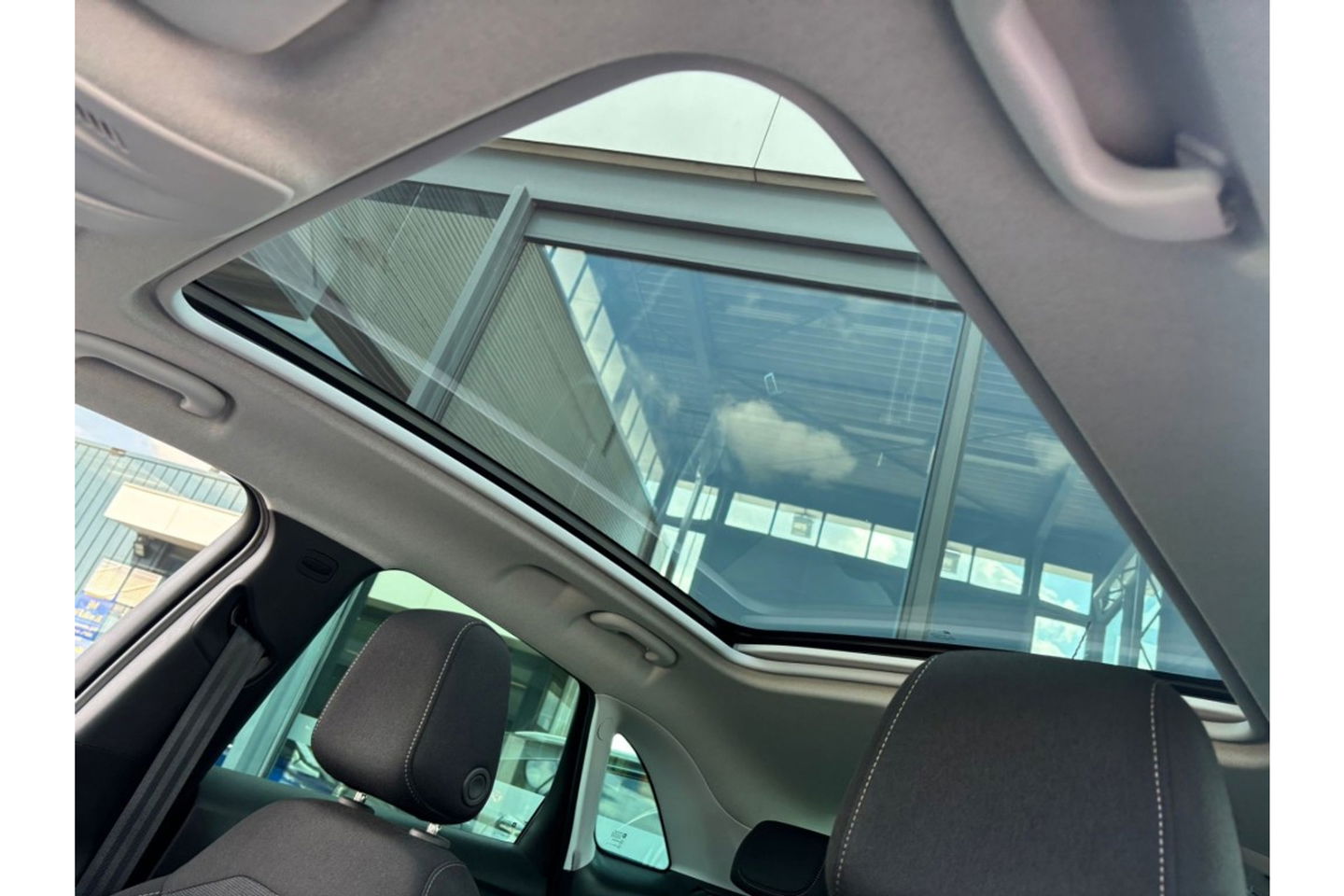 Opel Crossland 1.2 TURBO ELEGANCE 110PK PANO AIRCO LMV NAVI PDC-CAMERA