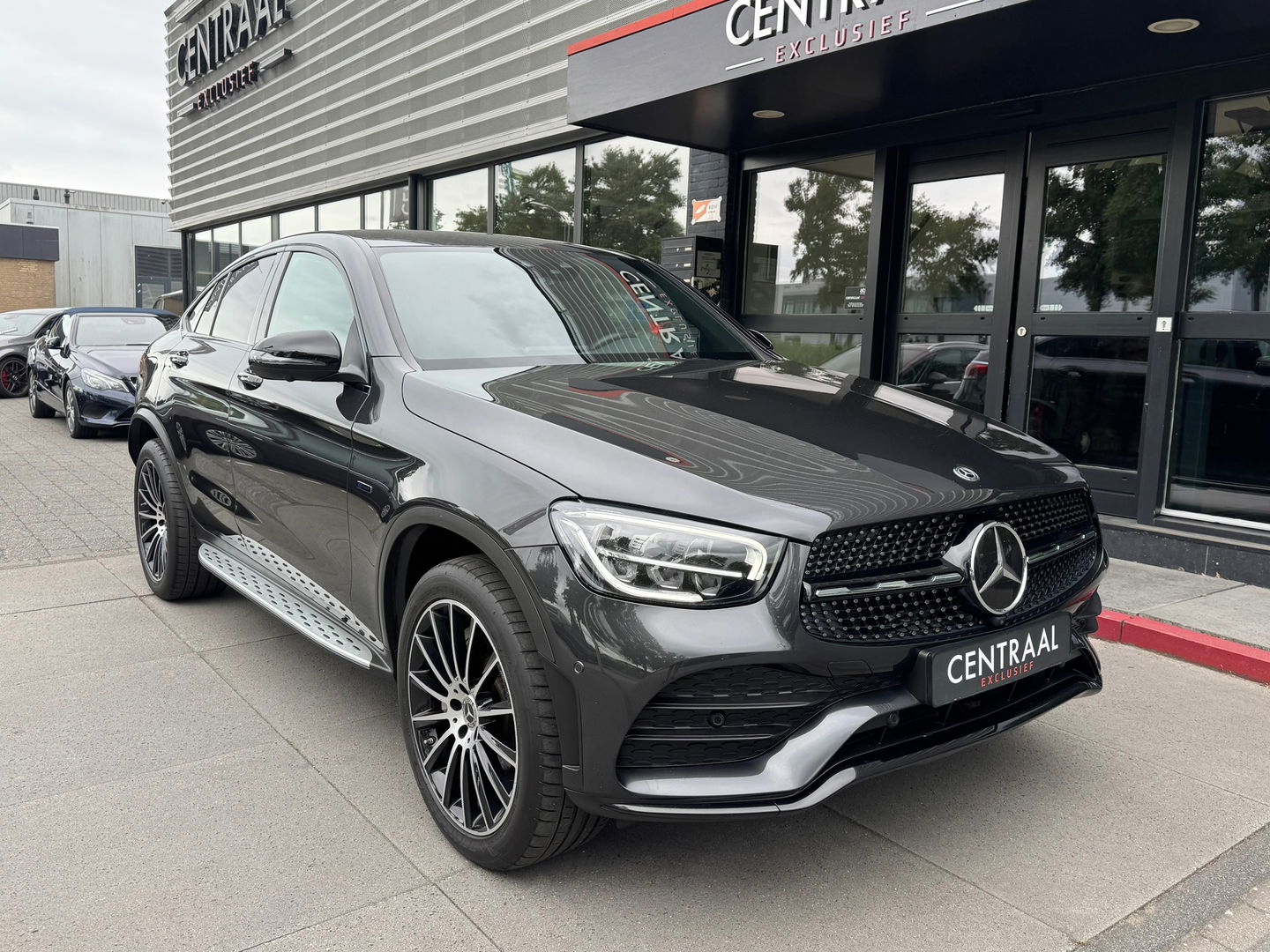 Mercedes-Benz GLC Coupé 300e 4MATIC AMG 320PK|360Camera|Keyless|Leder|Carplay|Navi|Ambient Light