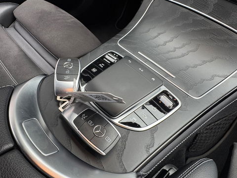 Mercedes-Benz GLC Coupé 300e 4MATIC AMG 320PK|360Camera|Keyless|Leder|Carplay|Navi|Ambient Light