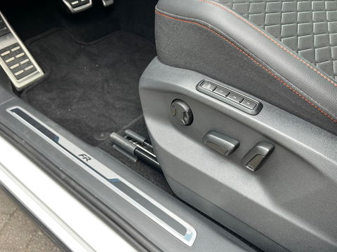 SEAT Tarraco 1.4 TSI e-Hybrid PHEV FR 245PK|Pano|Memory|Camera|ACC|Keyless|Carplay|Ambient Light