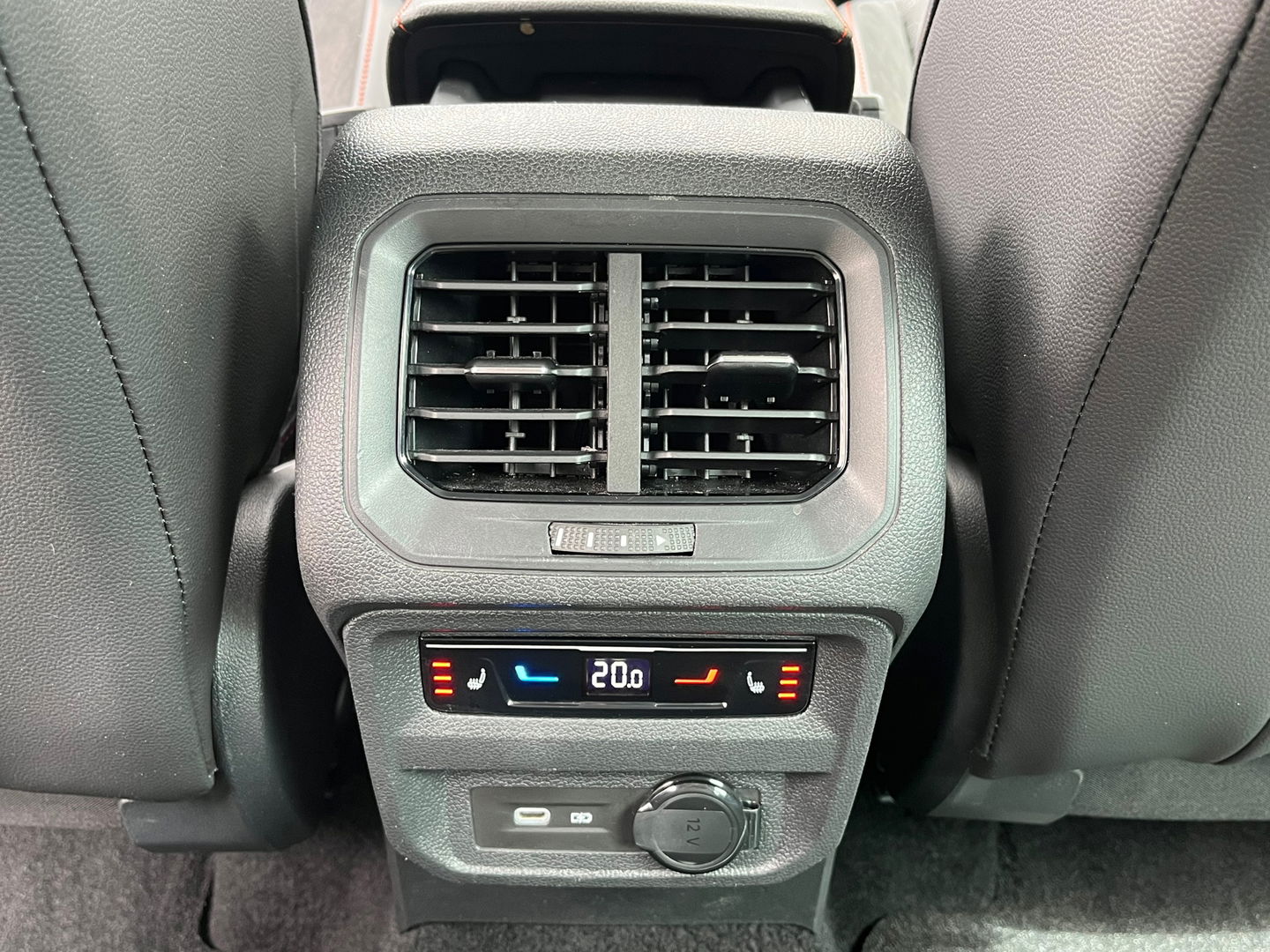 SEAT Tarraco 1.4 TSI e-Hybrid PHEV FR 245PK|Pano|Memory|Camera|ACC|Keyless|Carplay|Ambient Light
