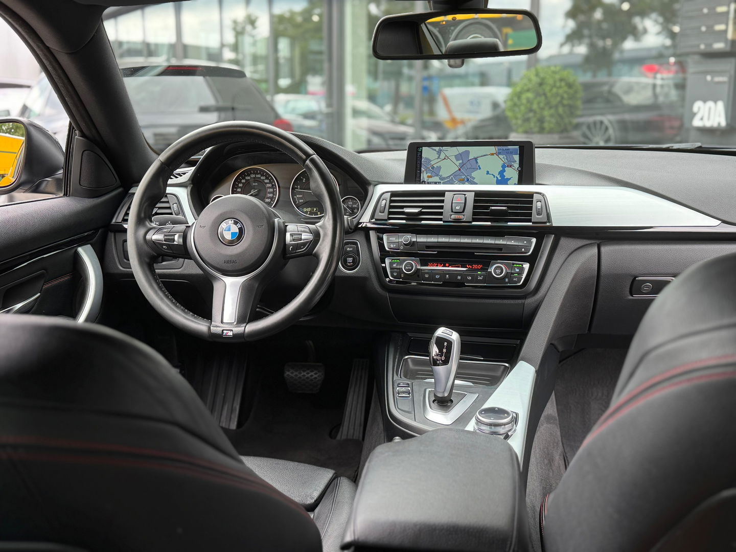 BMW 4 Serie Coupé 420i High Exe Sportline|Pdc|Keyless|Leder|Cruise Control|Stoelverwarming|Navi|NL-Auto|184PK