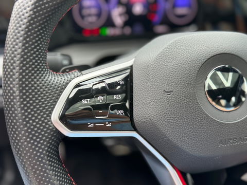 Volkswagen Golf GTI Clubsport 2.0 TSI 300PK|Pano|Camera|IQ Light|ACC|Carplay|Ambient Light