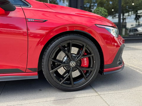 Volkswagen Golf GTI Clubsport 2.0 TSI 300PK|Pano|Camera|IQ Light|ACC|Carplay|Ambient Light