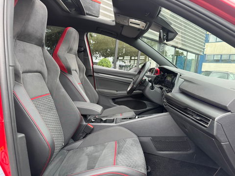 Volkswagen Golf GTI Clubsport 2.0 TSI 300PK|Pano|Camera|IQ Light|ACC|Carplay|Ambient Light