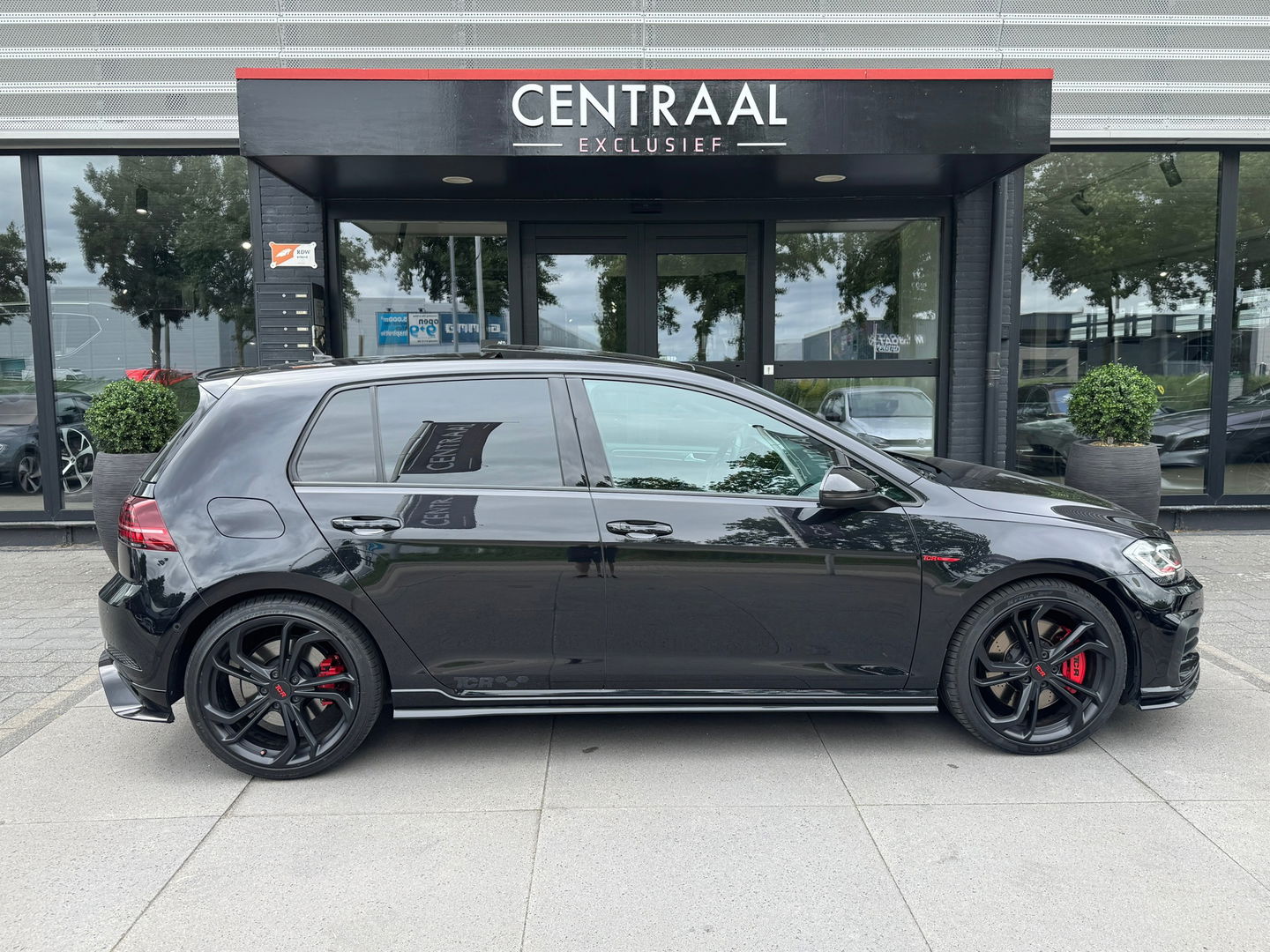 Volkswagen Golf GTI TCR 2.0 TSI 300PK|Pano|Akrapovic|Dynaudio|Leder|ACC|Carplay|Keyless|Camera