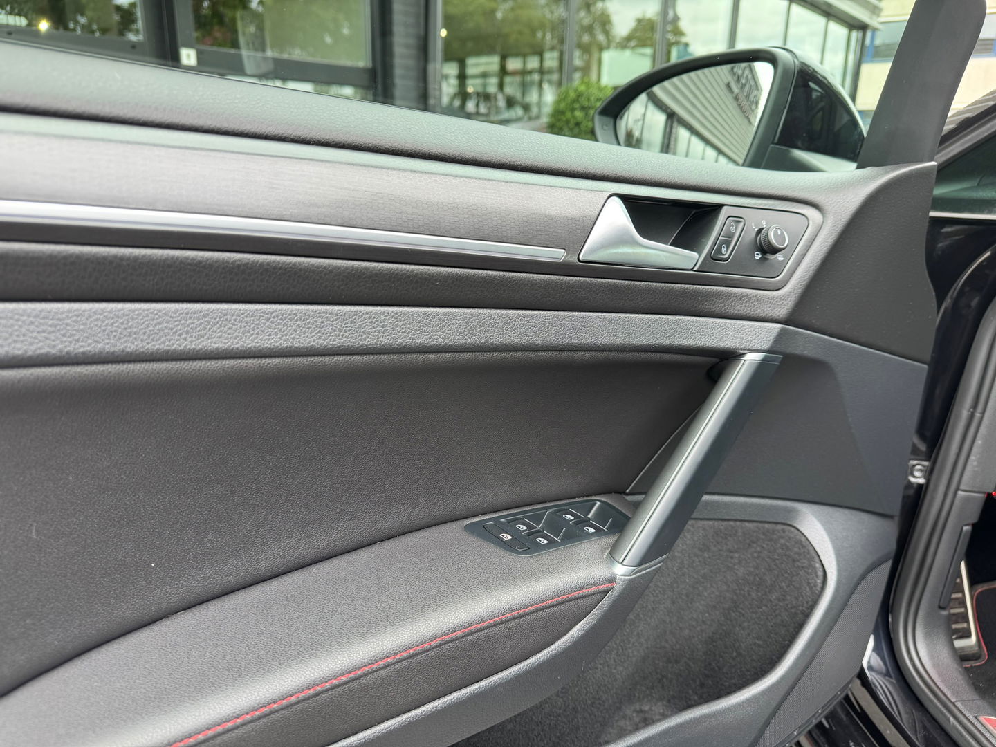 Volkswagen Golf GTI TCR 2.0 TSI 300PK|Pano|Akrapovic|Dynaudio|Leder|ACC|Carplay|Keyless|Camera