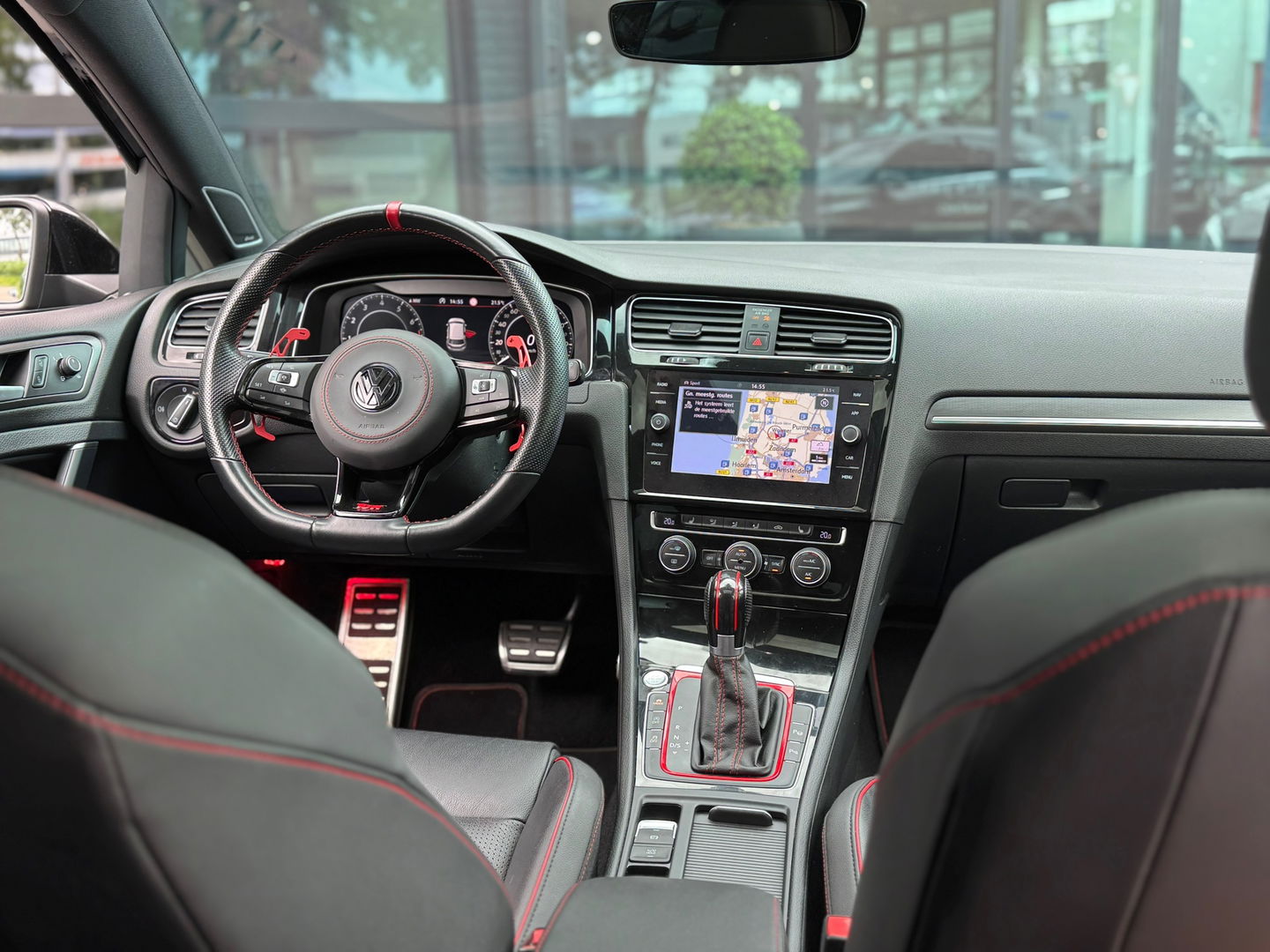 Volkswagen Golf GTI TCR 2.0 TSI 300PK|Pano|Akrapovic|Dynaudio|Leder|ACC|Carplay|Keyless|Camera