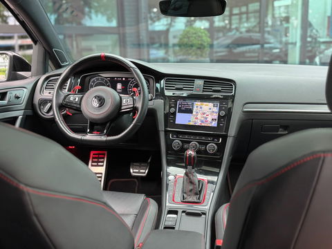 Volkswagen Golf GTI TCR 2.0 TSI 300PK|Pano|Akrapovic|Dynaudio|Leder|ACC|Carplay|Keyless|Camera