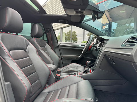 Volkswagen Golf GTI TCR 2.0 TSI 300PK|Pano|Akrapovic|Dynaudio|Leder|ACC|Carplay|Keyless|Camera