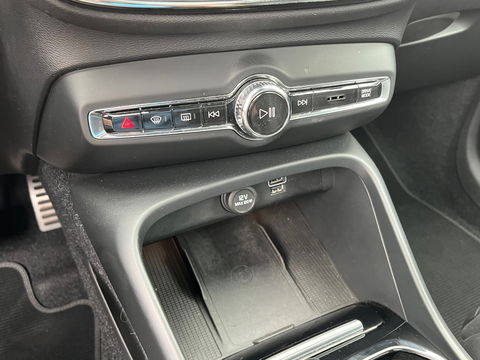 Volvo XC40 1.5 T5 Twin Engine Inscription 263PK|Pano|Harman/Kardon|Memory|Camera|Leder|ACC|NL-Auto