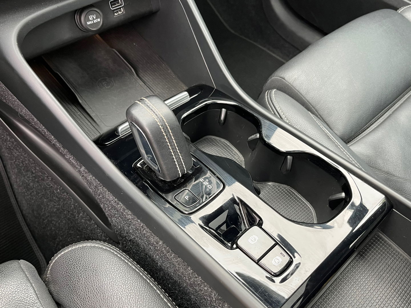 Volvo XC40 1.5 T5 Twin Engine Inscription 263PK|Pano|Harman/Kardon|Memory|Camera|Leder|ACC|NL-Auto