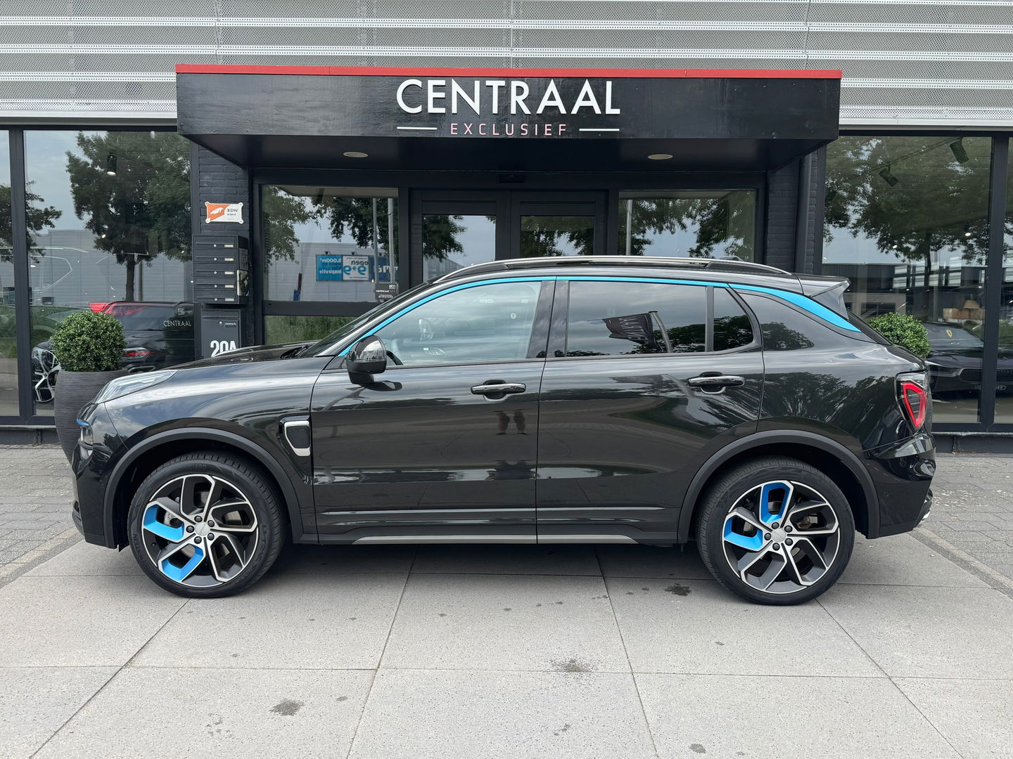 Lynk & Co 01 1.5 262PK|Pano|Infinity|BTW|Memory|360Camera|ACC|Carplay|Ambient Light|Keyless|Facelift|NL-Auto
