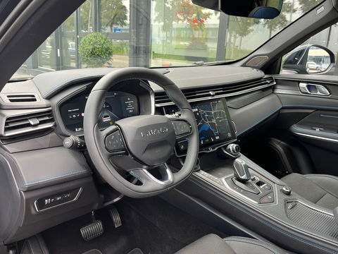 Lynk & Co 01 1.5 262PK|Pano|Infinity|BTW|Memory|360Camera|ACC|Carplay|Ambient Light|Keyless|Facelift|NL-Auto