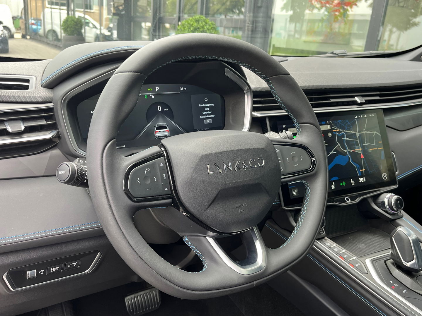 Lynk & Co 01 1.5 262PK|Pano|Infinity|BTW|Memory|360Camera|ACC|Carplay|Ambient Light|Keyless|Facelift|NL-Auto