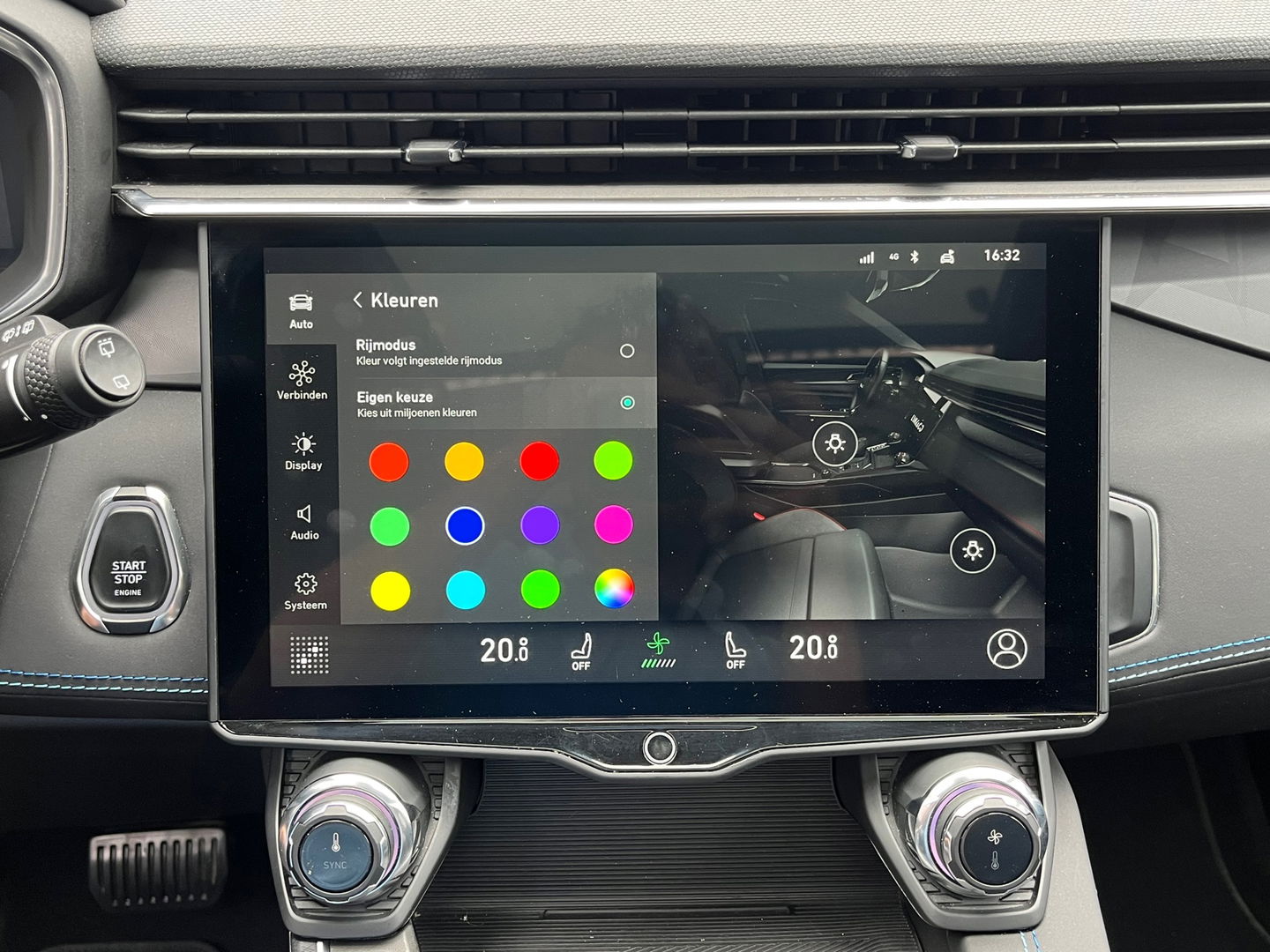 Lynk & Co 01 1.5 262PK|Pano|Infinity|BTW|Memory|360Camera|ACC|Carplay|Ambient Light|Keyless|Facelift|NL-Auto