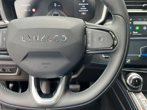 Lynk & Co 01 1.5 262PK|Pano|Infinity|BTW|Memory|360Camera|ACC|Carplay|Ambient Light|Keyless|Facelift|NL-Auto