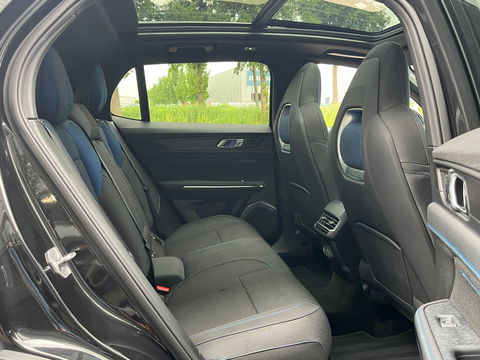 Lynk & Co 01 1.5 262PK|Pano|Infinity|BTW|Memory|360Camera|ACC|Carplay|Ambient Light|Keyless|Facelift|NL-Auto